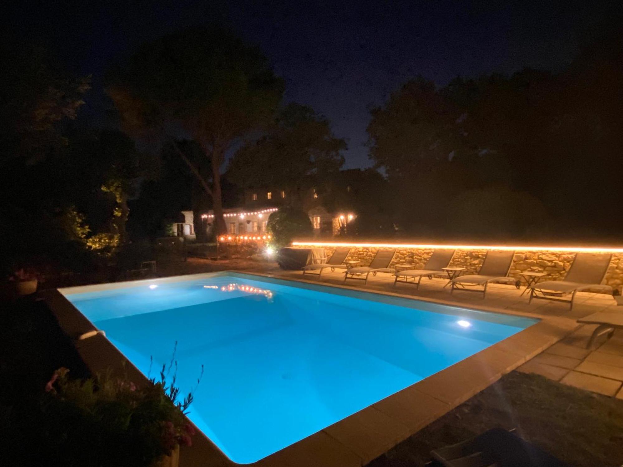 Mas De Veroncle, Piscine Et Quietude A Farm stay *