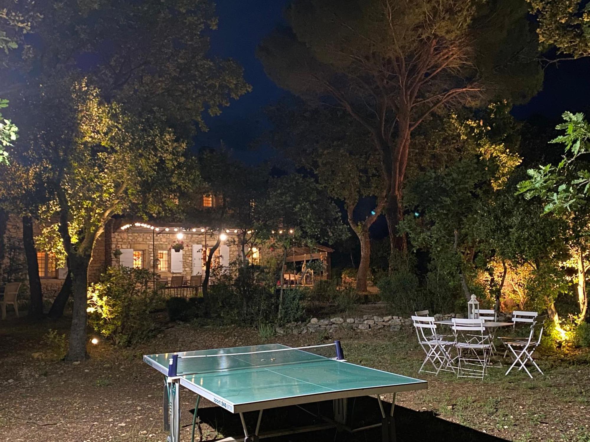 Mas De Veroncle, Piscine Et Quietude A Farm stay Gordes