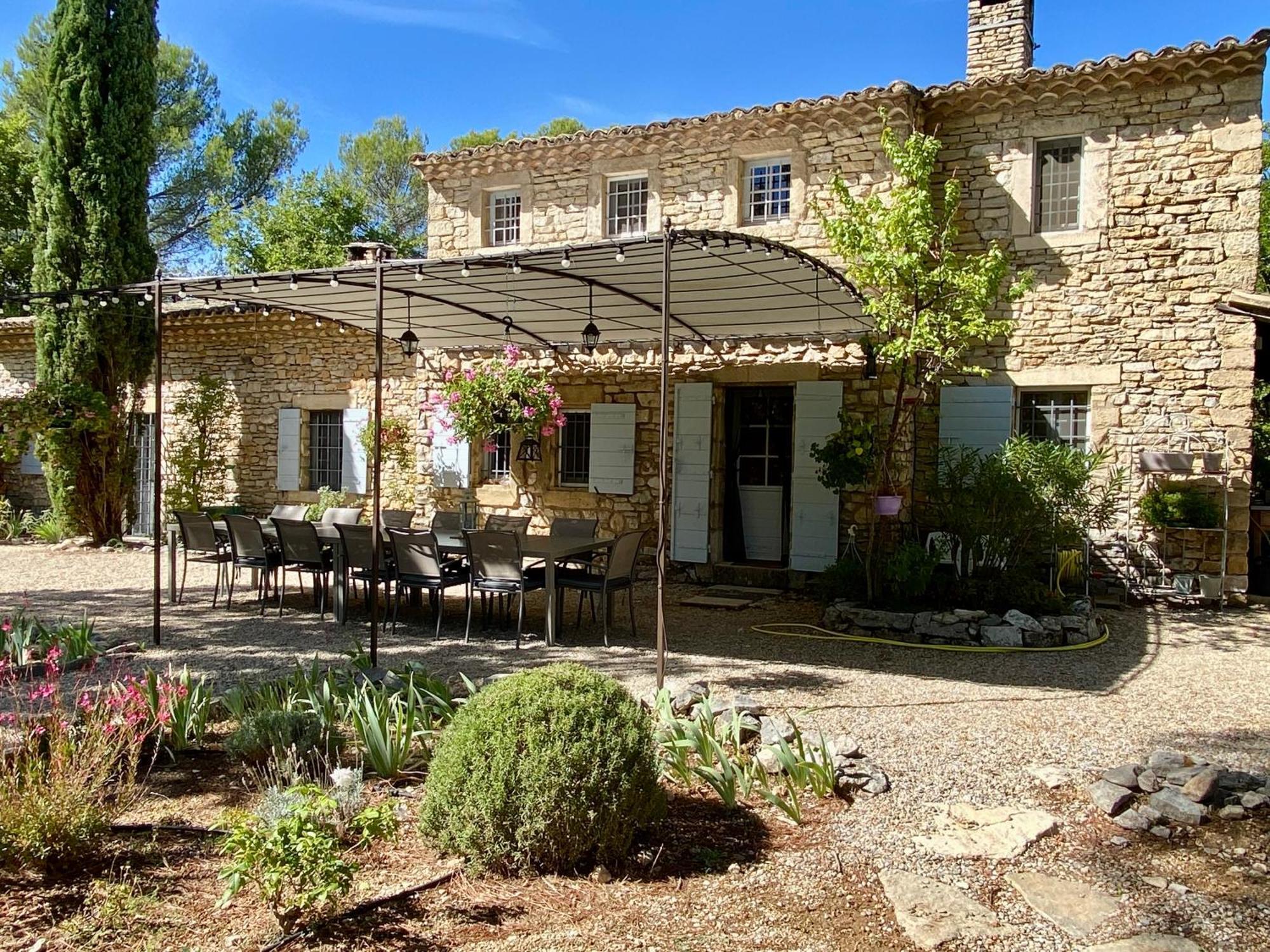 Farm stay Mas De Veroncle, Piscine Et Quietude A