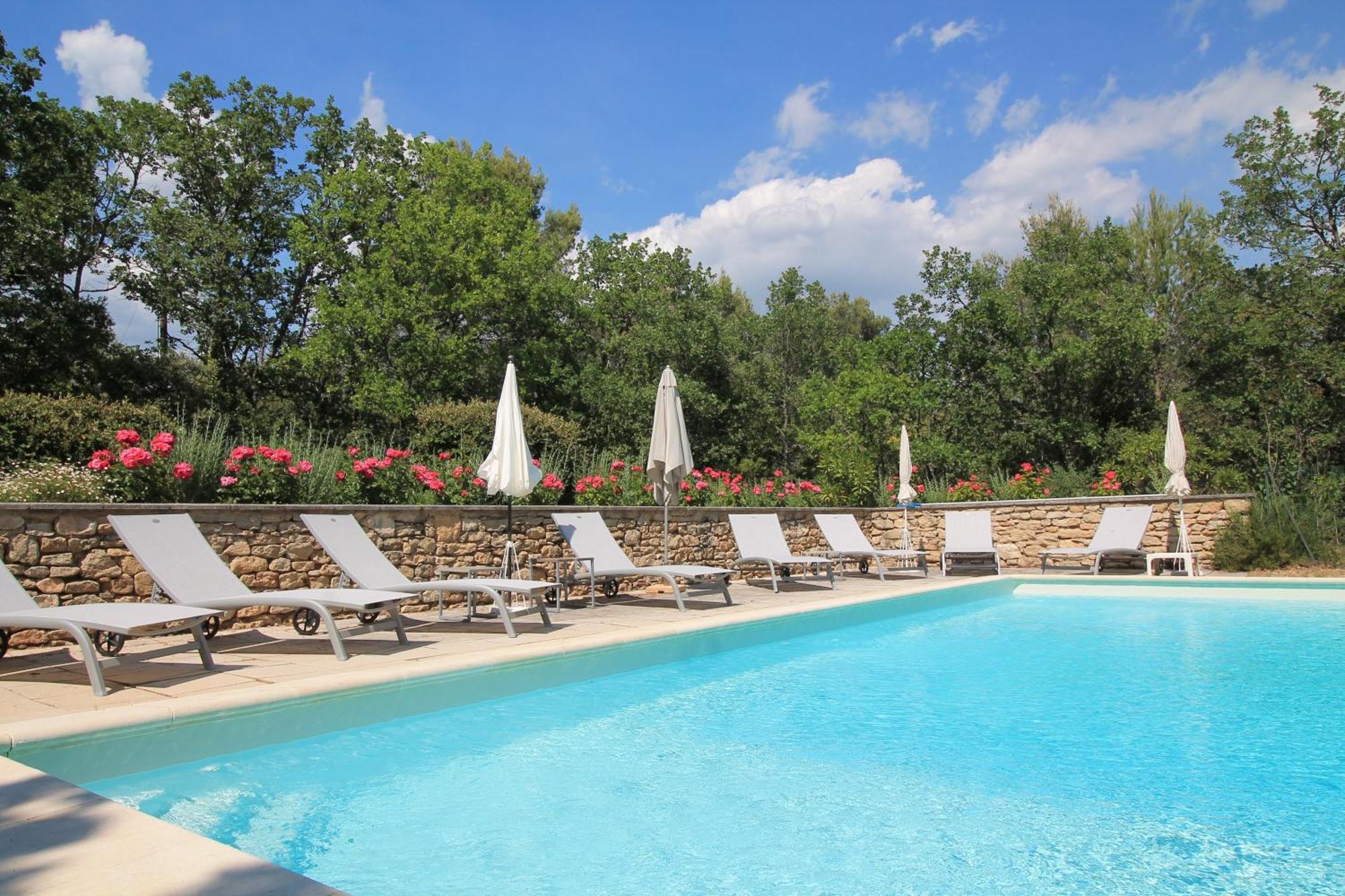 Mas De Veroncle, Piscine Et Quietude A Farm stay *