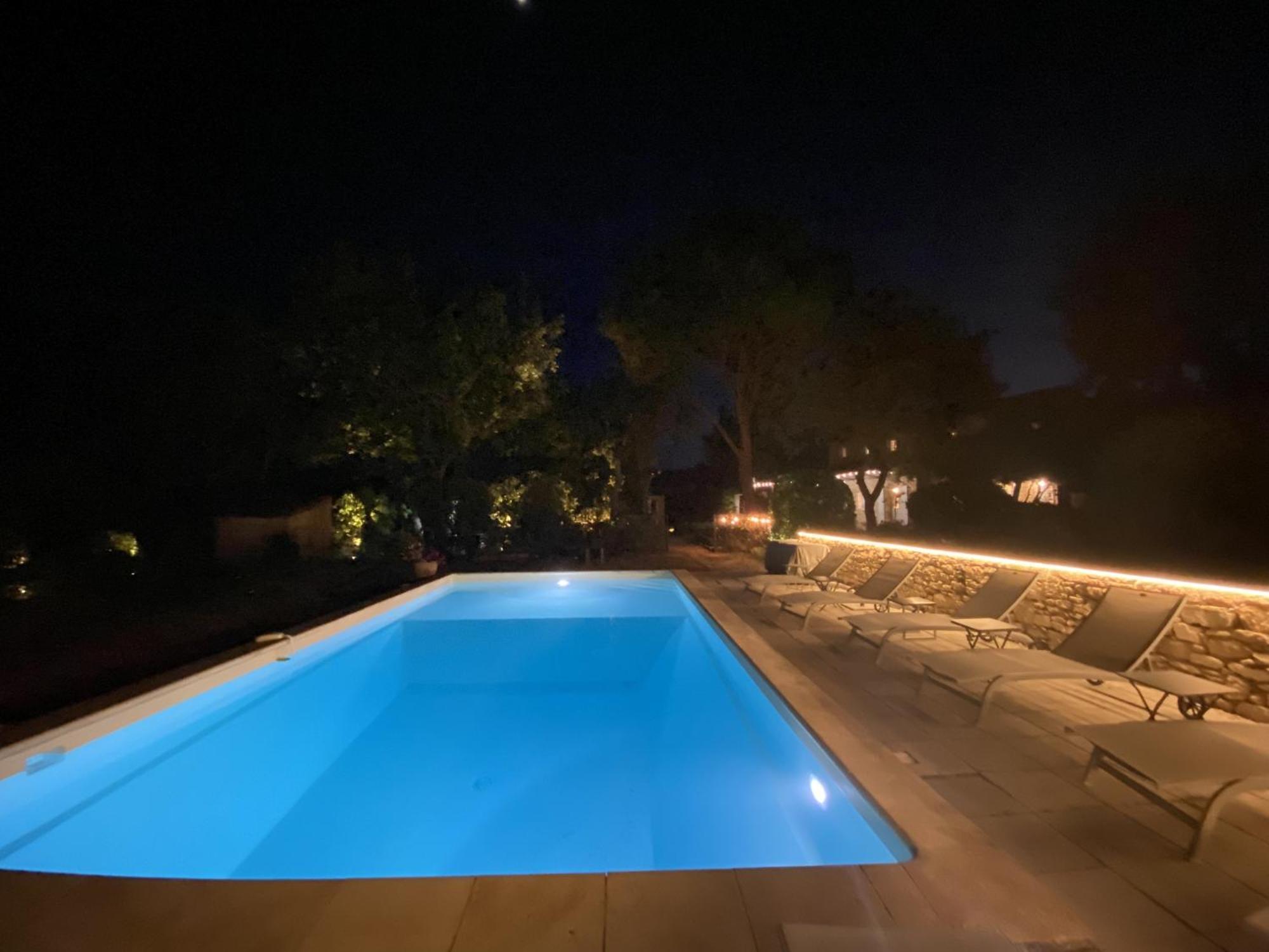 Mas De Veroncle, Piscine Et Quietude A Gordes