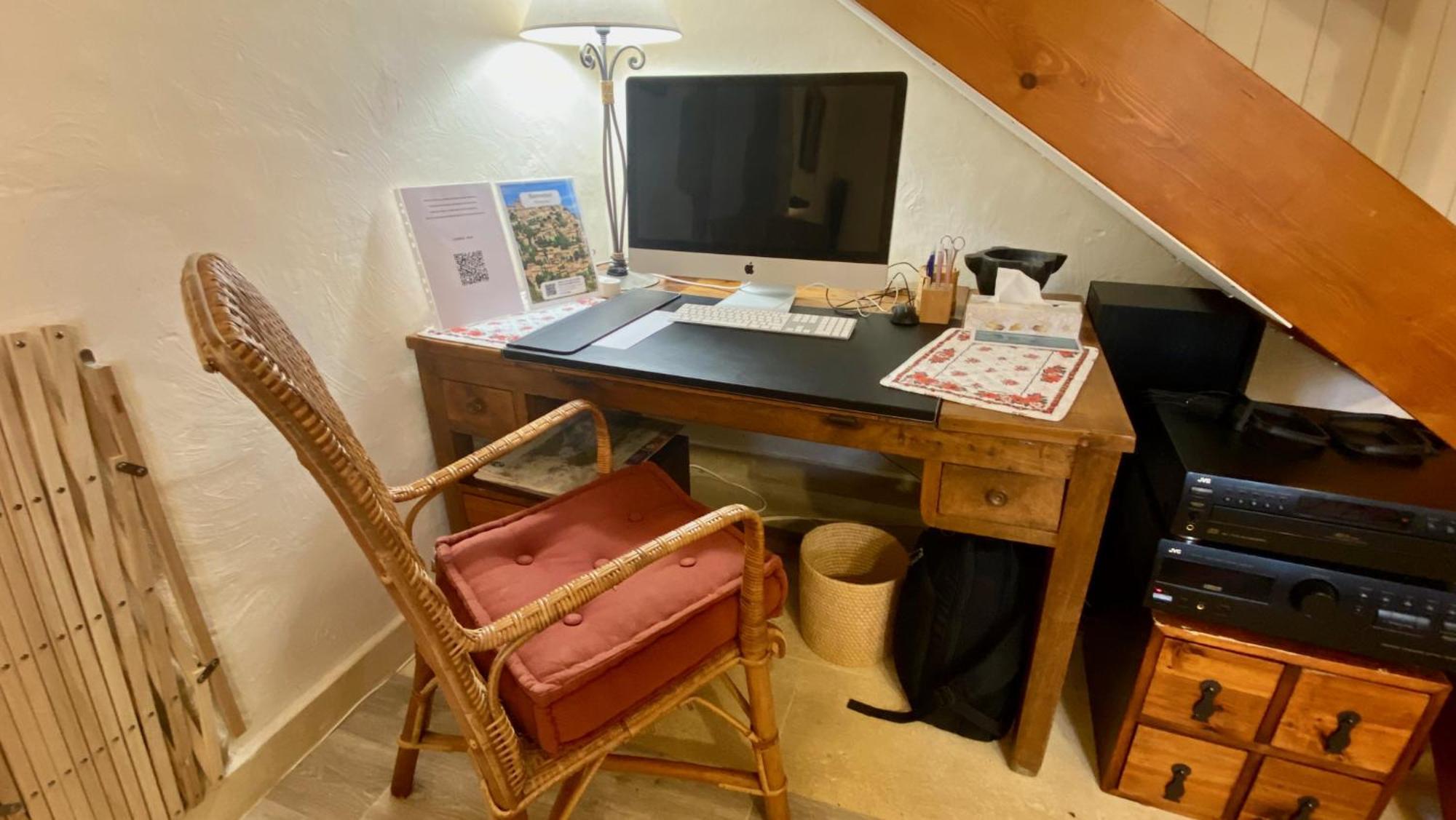 Mas De Veroncle, Piscine Et Quietude A Farm stay